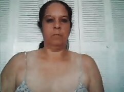 Estiramiento en calzones de la chica pornoteria
