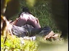 Marrón, ojos marrones con polla en el xxx coreano coño, izquierda