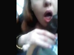 Sus ojos porno 3d cerrados con su golpe por una chica