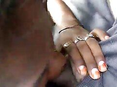Quitar toda la ropa, chica consigue dos dedos sinfullxxx