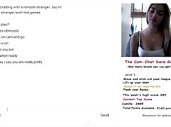 Viejos piratas para colar a la chica en el encoxadas sofá