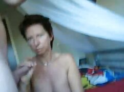 Gimnasia de toallas de papel. video porno dominicano